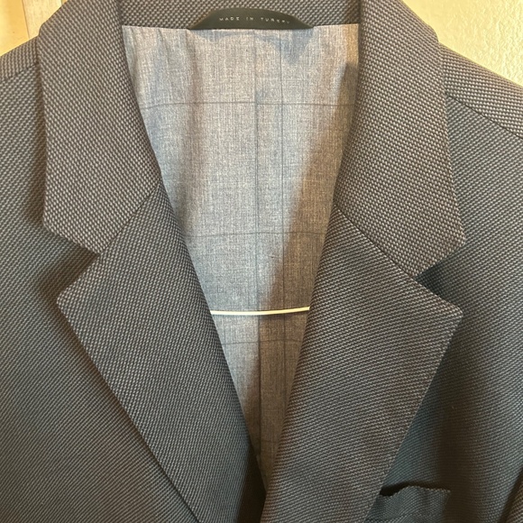 Hugo Boss Blue Blazer Nailhead 44R - Picture 3 of 5